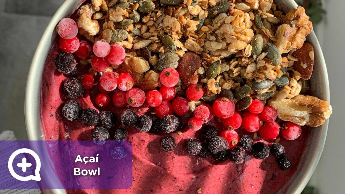 Açaí bowl, superalimento, desayuno, merienda, fresas, frutos del bosque, cacahuete, salud, nutrición, mediquo, brasil