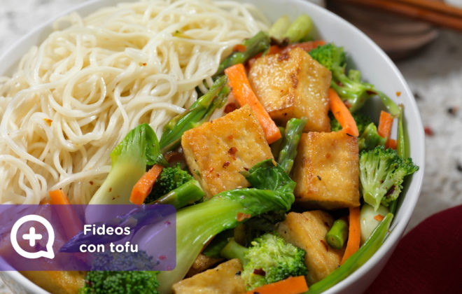 Fideos con tofu y salsa de cacahuetes mediQuo