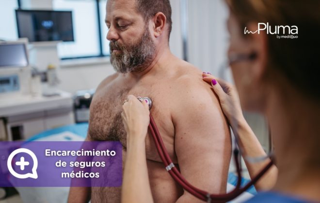 Hombre paciente con sobrepeso en consulta médica