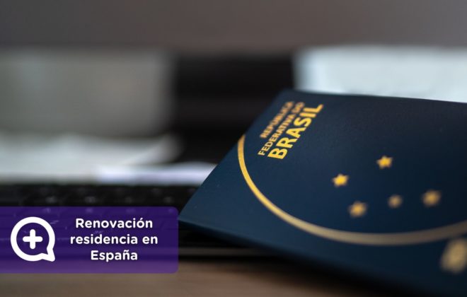 Extranjero renovando permiso de residencia en España con documentación